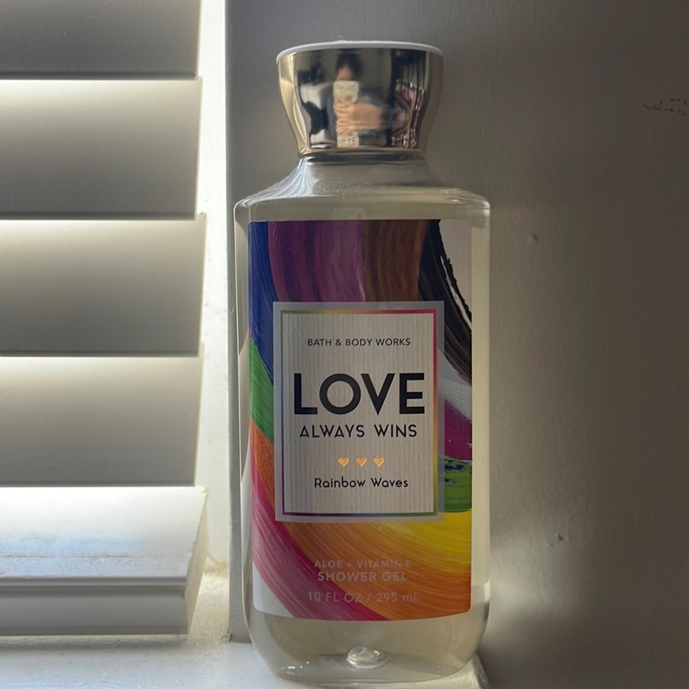 love always wins bath and body works shower gel